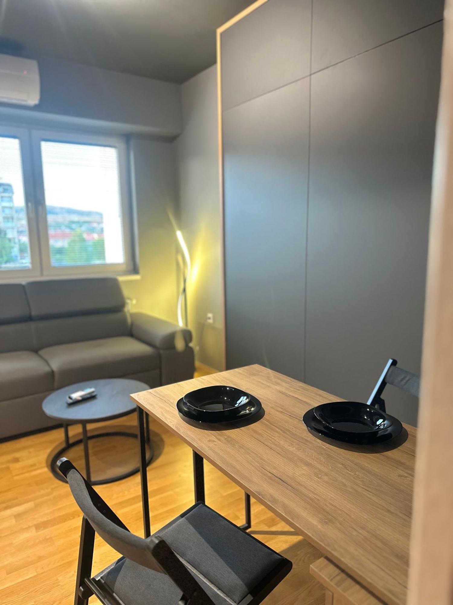 Ambe Apartments 비톨라 외부 사진