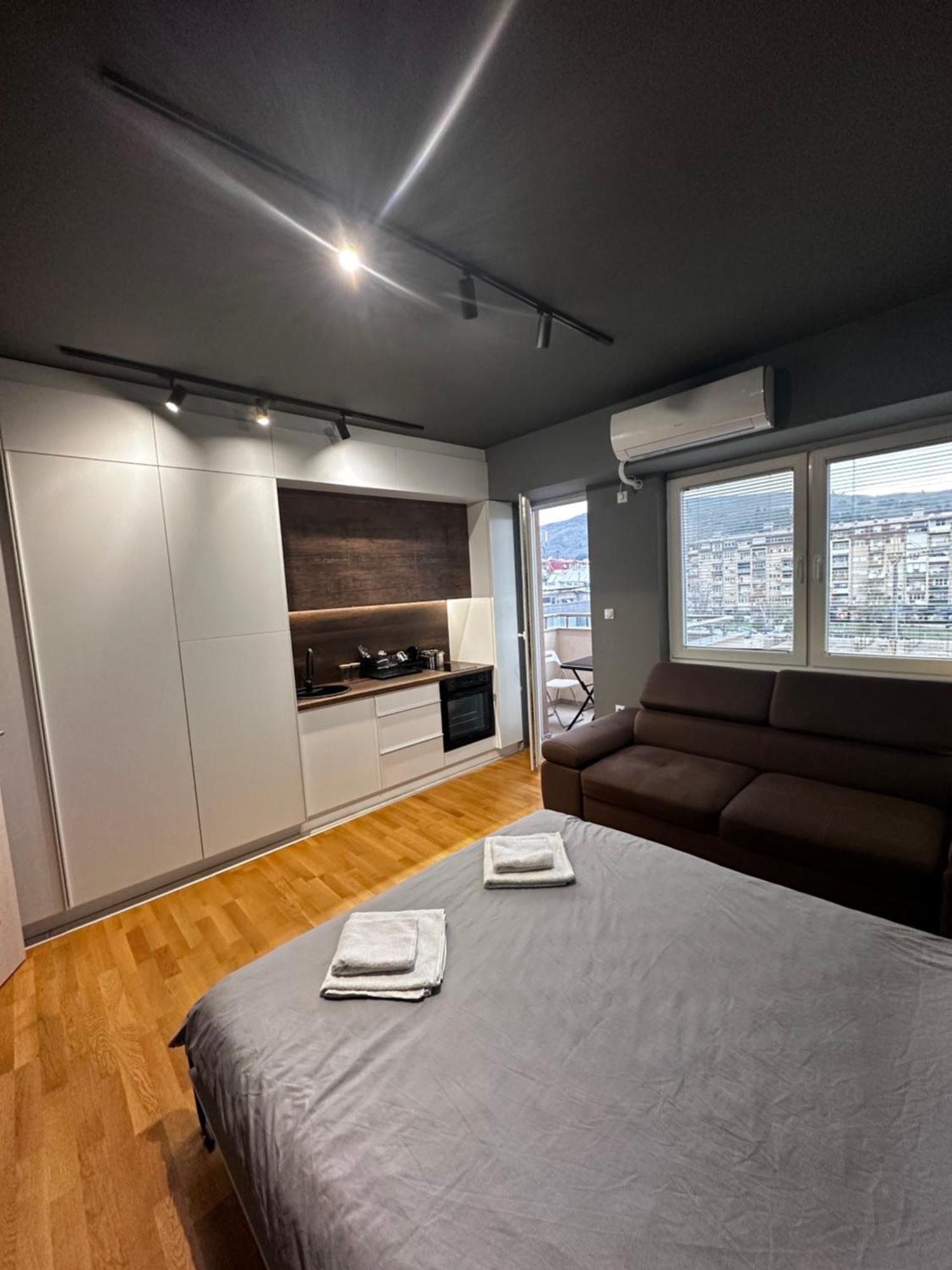 Ambe Apartments 비톨라 외부 사진