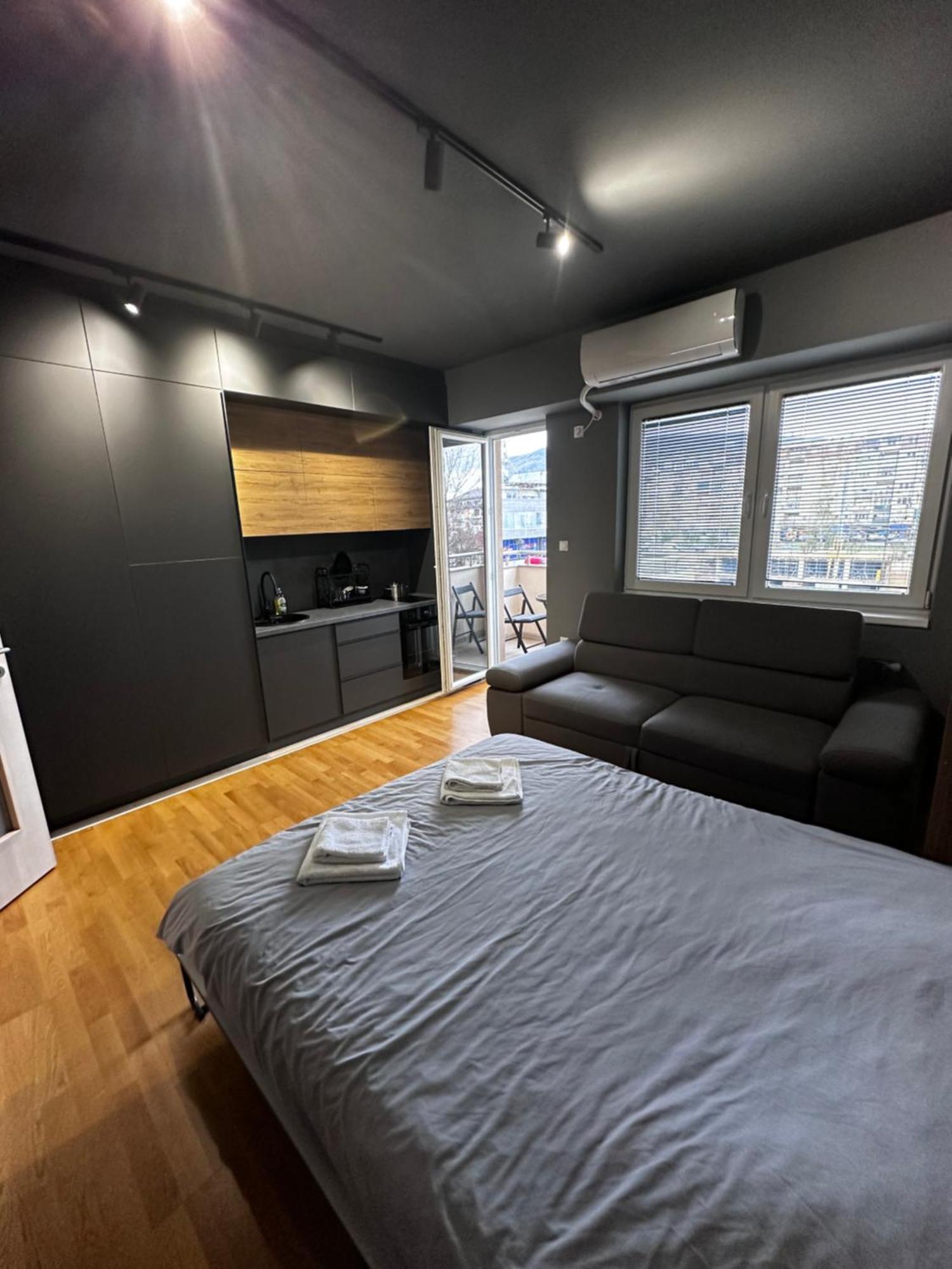 Ambe Apartments 비톨라 외부 사진