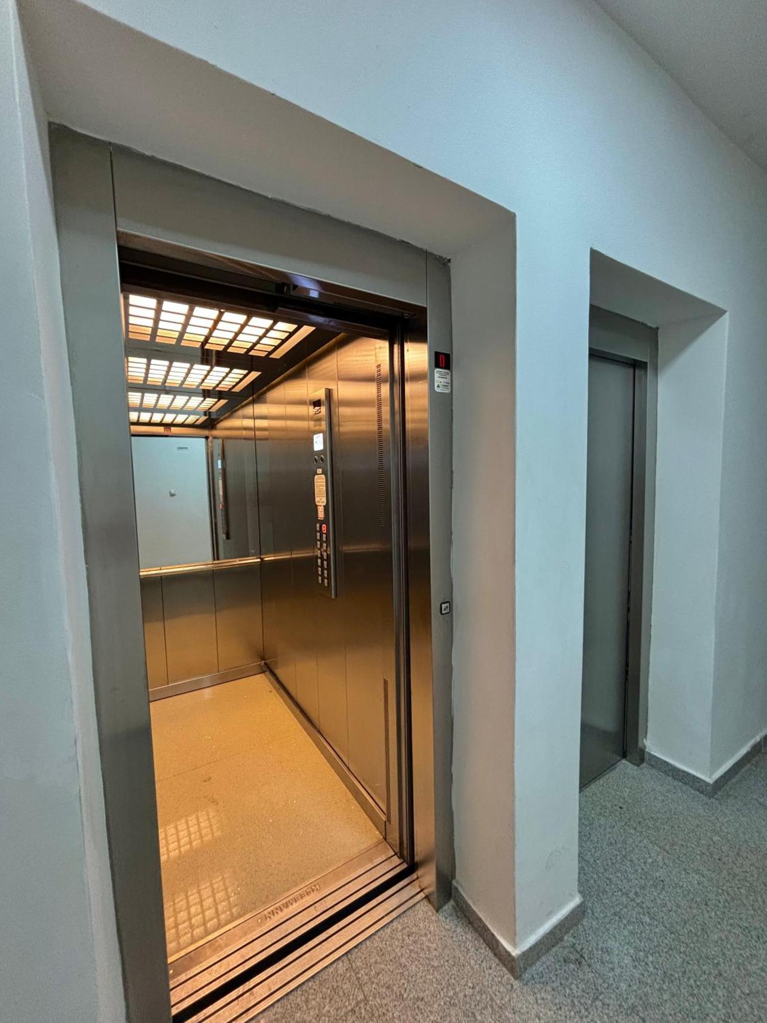 Ambe Apartments 비톨라 외부 사진